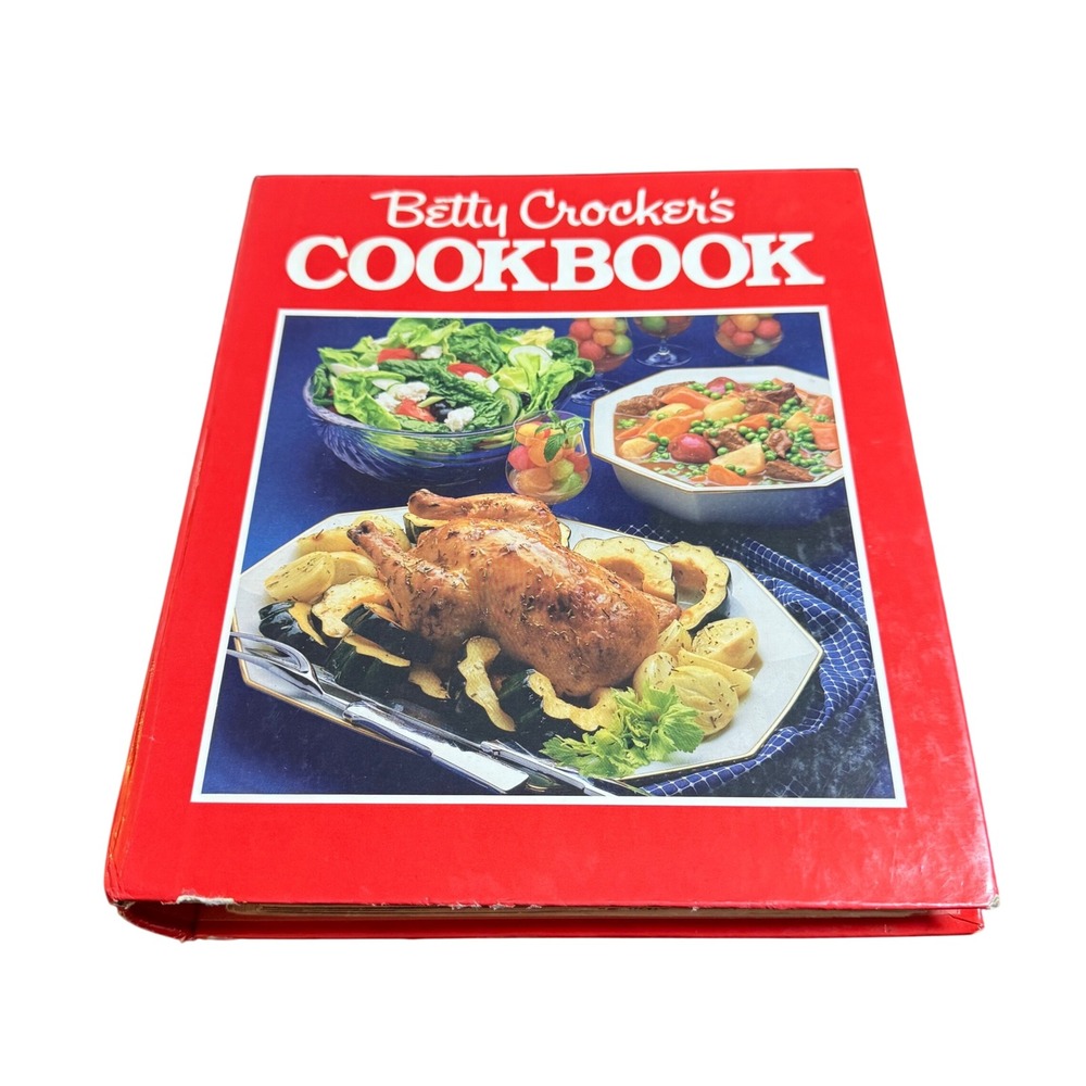 Betty Crocker Cookbook Ring Binder Vintage Red 1986 Retro Recipes Cook's Copy